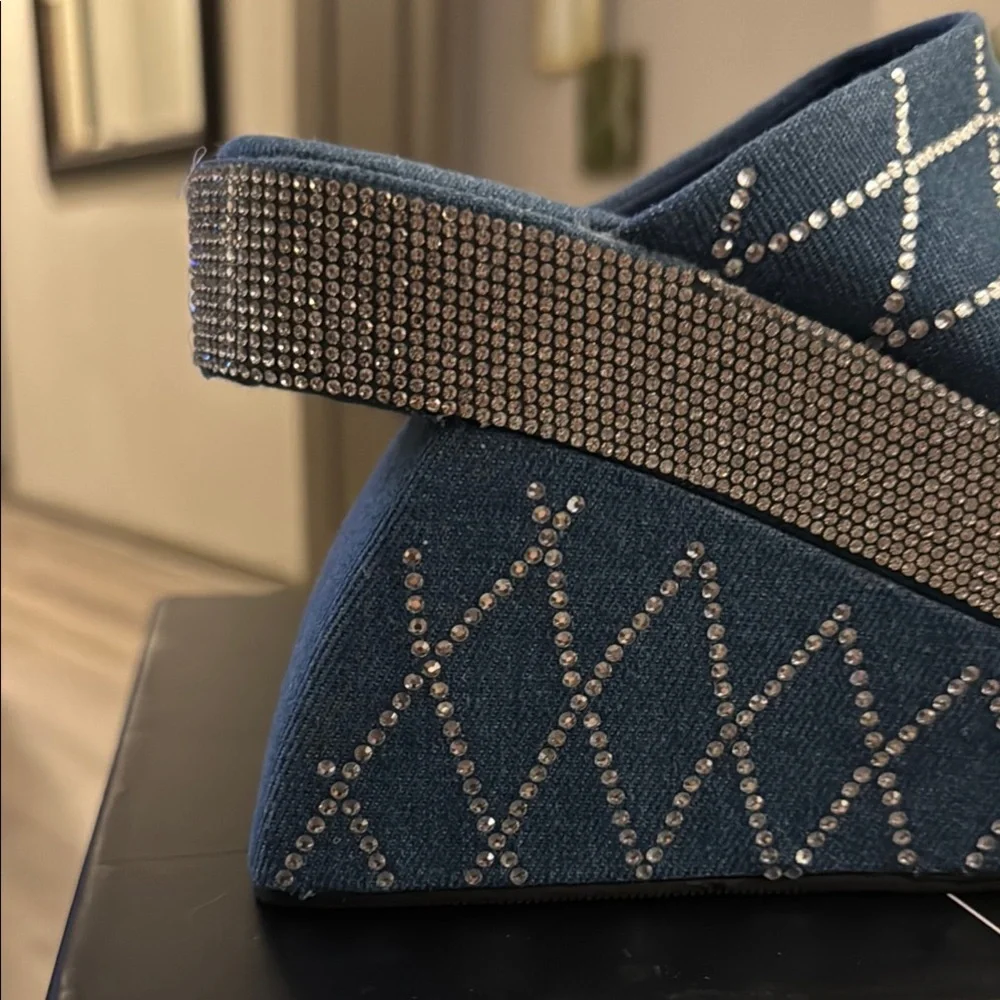 Cape Robbin❣️ Blue Denim Platform Wedge Mules/Slip-ons Women's Size 7 New in box